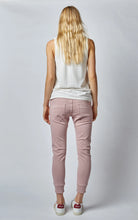 Load image into Gallery viewer, ACTIVE Jeans || PINK CLAY